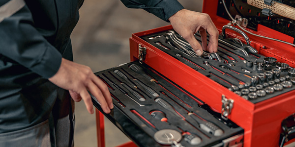 Tool chest with a range of tools including flexible screwdrivers
